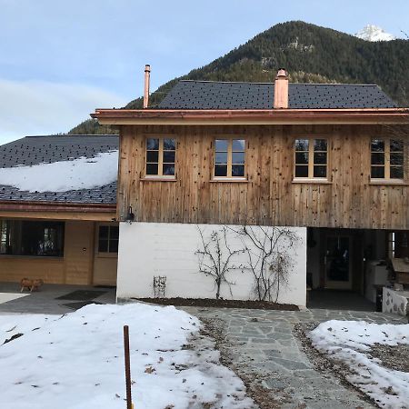 Au Pre Des Chevaux Panzió Chateau-d'Oex Kültér fotó